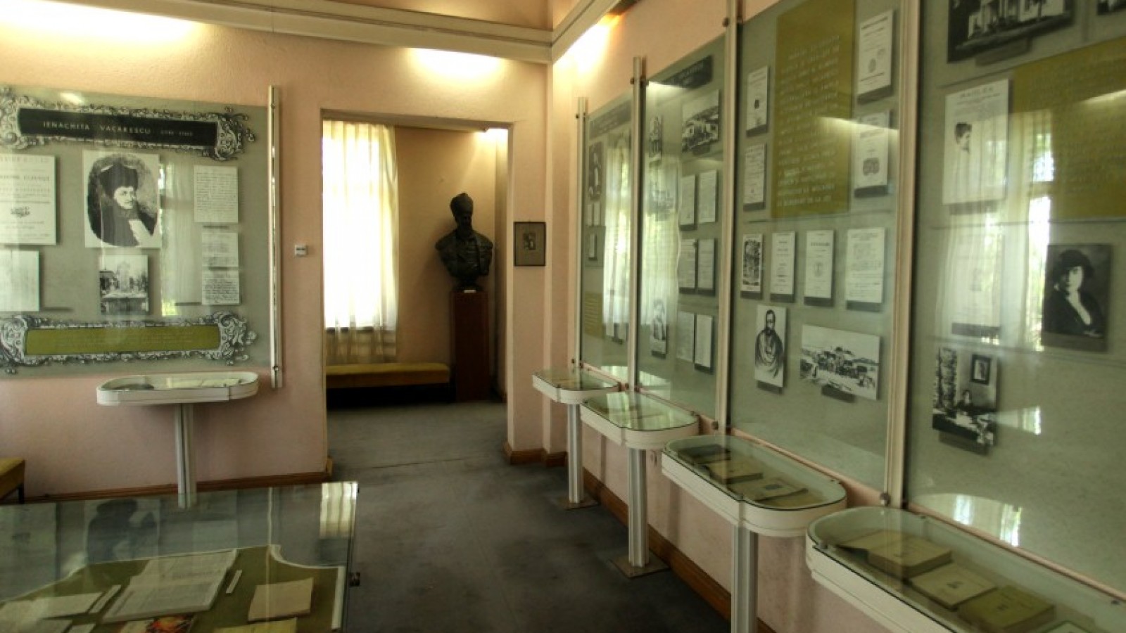 Muzeul Scriitorilor Damboviteni